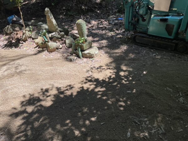 岡山市北区建部町の個人墓地の改葬（墓じまい）を行いました。