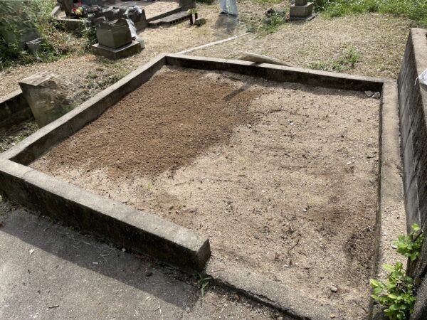 玉野市向日比のお墓の改葬（墓じまい）を行いました。